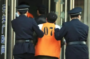 —一位刑辩律师在看守所门口常被家属攥着问的话