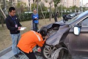 三者险到底保谁？撞了人、蹭了车、砸了店，保险公司到底赔不赔？