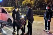 —一位新手司机凌晨倒车时的真实困惑