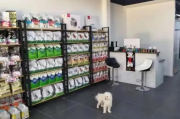 开宠物店要办几个证？刚租好铺子就被喊停，到底谁在卡脖子？