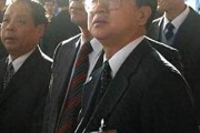 先泼一盆清醒水