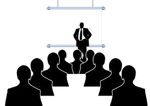 教师网贷逾期不还，饭碗会砸还是征信会黑？专业律师深度解析！