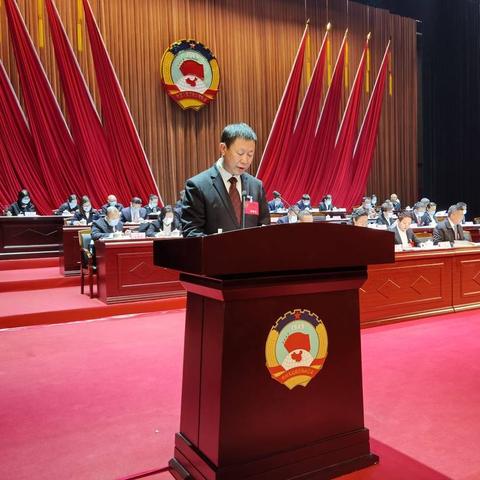 不交社保很舒服？别让眼前的轻松偷走你未来的安全感！