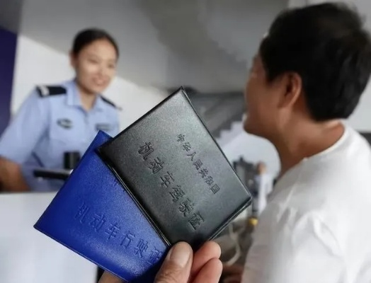 驾照逾期一年没换？成都老司机，你的本本可能已经下岗了！