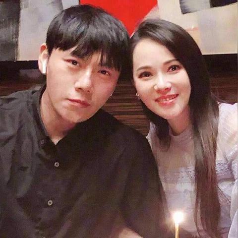 离婚后，心里的痛究竟要多久才算完？