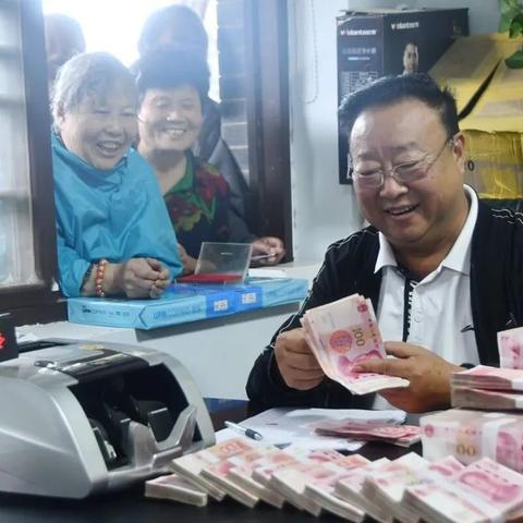 公司突然停止缴纳社保，员工该如何是好？