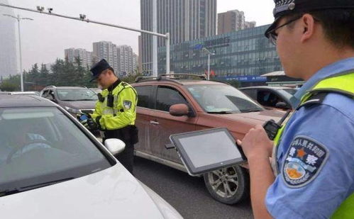 驾驶无牌摩托车上路会被罚吗？交警，最高可扣车+罚款+扣分！