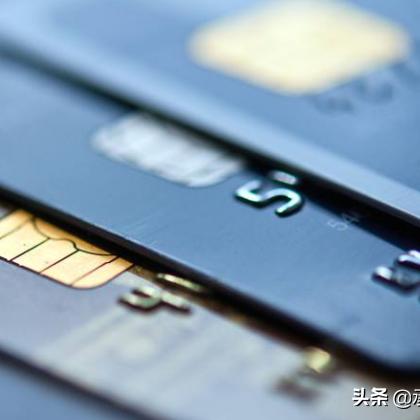 网贷逾期会直接从工资卡里扣钱吗？