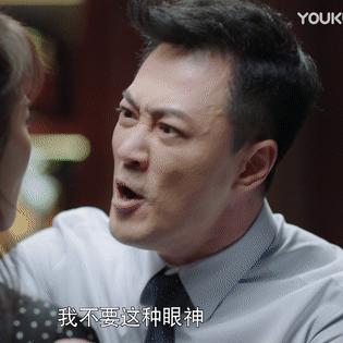 好嘞，各位朋友，我是你们的老朋友王律师。今天咱们来聊个大家可能会遇到，而且一遇到就头大的事儿，网贷被起诉没收到短信？这正常吗？该咋办？