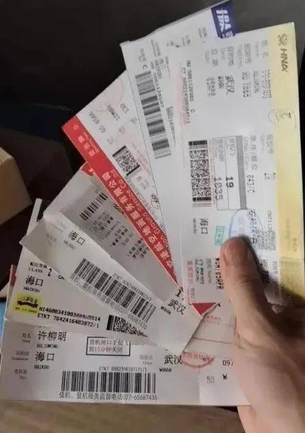 好嘞，各位朋友，我是你们的老朋友王律师。今天咱们聊个挺具体也挺让人头疼的事儿，取保候审期间，欠了网贷被起诉了，该咋办？