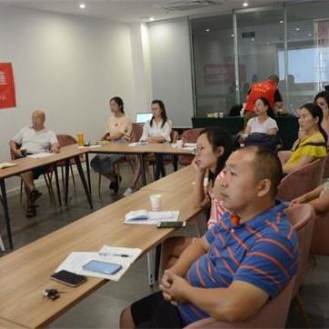社保不交生育险？别慌，律师教你五险一金里的隐藏福利！