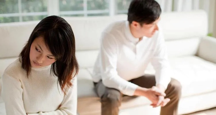 老婆出轨了该怎么处理才是最好的？冷静应对的5个关键步骤