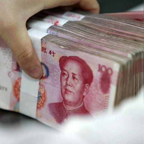 网贷逾期后催收疯狂骚扰家人，我该如何合法反击？