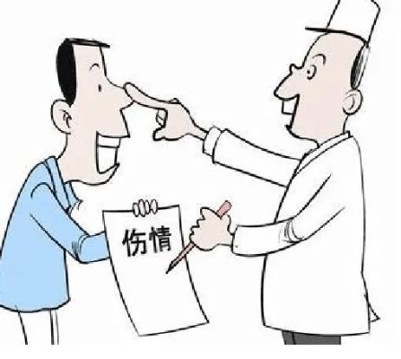 不小心造成对方轻伤,到底该咋赔? 不小心造成对方轻伤,到底该咋赔?