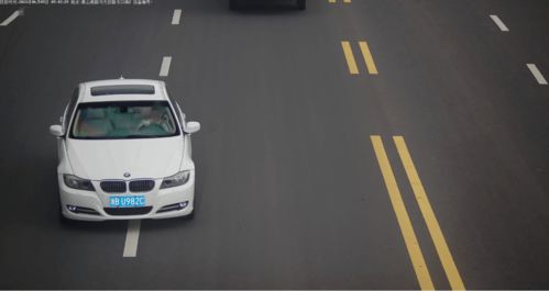 从澳门去香港有哪些交通方式？需要注意哪些法律问题？