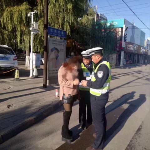 闯红灯被拍了？手把手教你查记录，避免冤枉罚单！