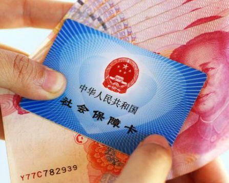 为什么那么多工作不交社保？你的未来谁来保障？