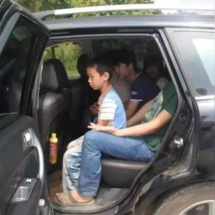 违章车辆查询全攻略，如何快速准确地查到自己车辆的违章记录？