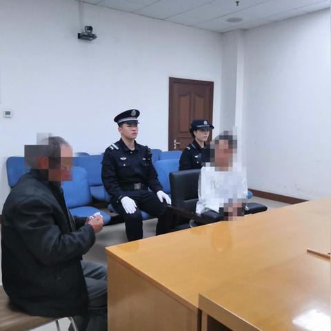 那么，如果真的因为一时冲动，把人打成了轻伤，会怎么判呢？