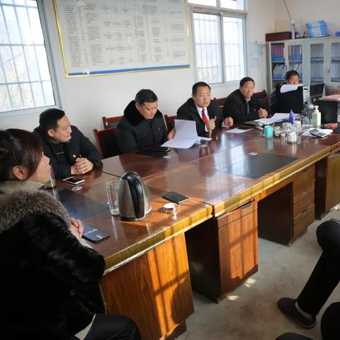 贷款逾期收到法院诉前调解短信？别慌！先搞懂这3件事再决定下一步