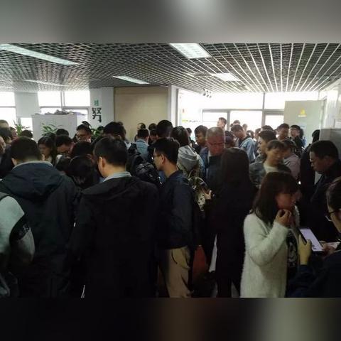 短信说你贷款逾期了？别慌！教你三步稳住局面，避免征信爆雷