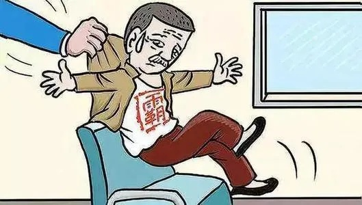 遇到霸座男起冲突，他说自己轻伤，这事儿咋判断？会不会摊上事？