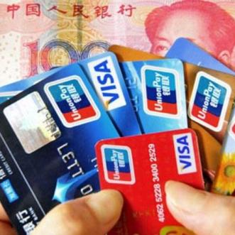 逾期短信发给朋友？小心帮忙变背锅，这些法律红线千万别碰！