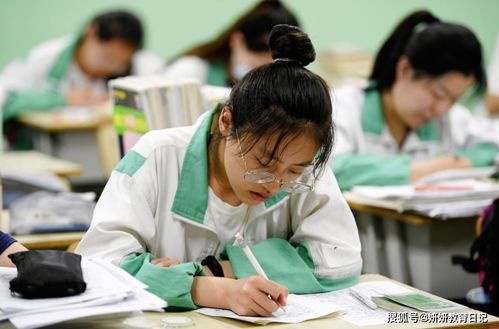 手掌受伤了，咋鉴定是不是轻伤？鉴定后又该咋办？