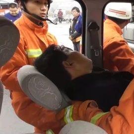 家里老人被打致轻伤，打人者会咋处理？我们该咋办？