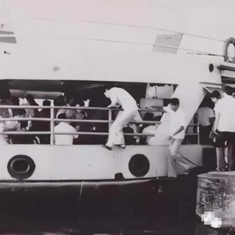 万一遭遇踩踏受了轻伤，能赔哪些钱？对方不赔怎么办？