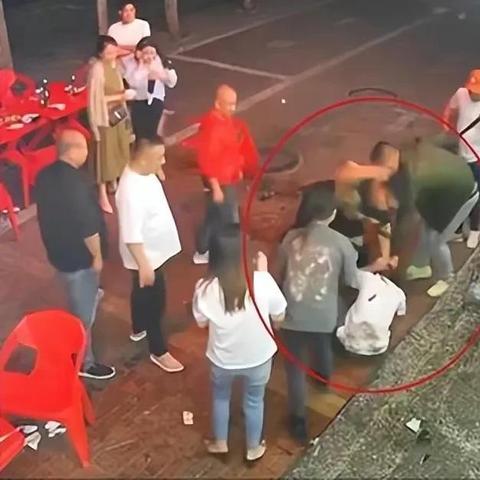 一、啥是轻伤二级？为啥它这么关键？