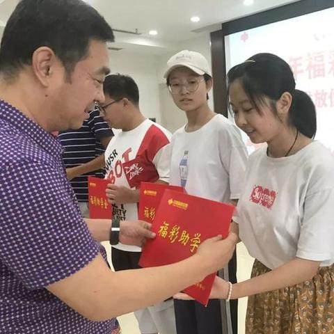 交警执法有问题？手把手教你合法举报，别让委屈白受！