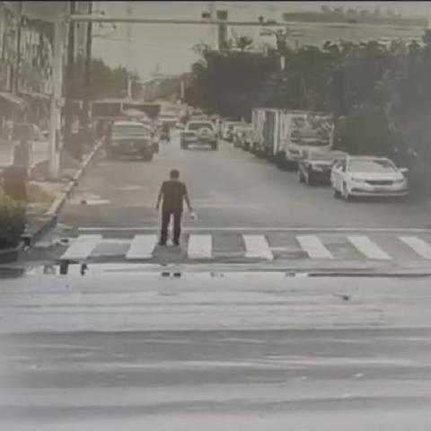 那么，交通肇事逃逸致人轻伤，到底会怎么处罚呢？