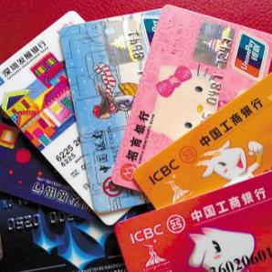 信用卡突然被降额？别慌！三招教你快速应对，还能申请恢复额度！