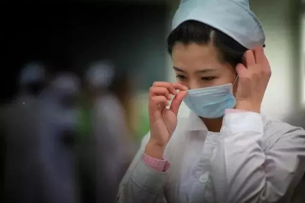 护士服务出问题,忍气吞声?教你三步合法硬刚投诉全流程! 护士服务出问题,忍气吞声?教你三步合法硬刚投诉全流程!