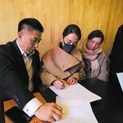 贷款逾期被起诉了怎么办？收到法院传票先别慌，这三步能救急！