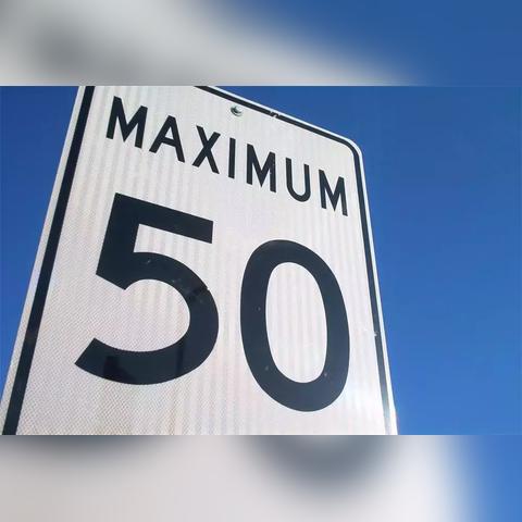 超速怎么扣分？一不小心秒超限速，罚单背后到底藏着哪些坑？