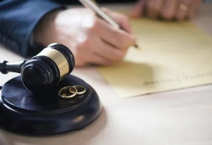 派出所申请逮捕，请律师有用吗？突然被逮捕怎么办？