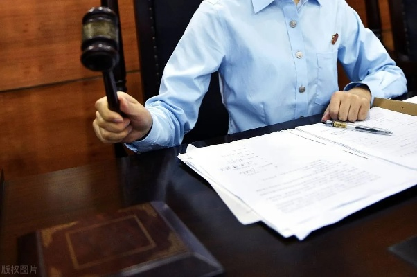 法庭上不请律师会不会吃亏？遇到官司该如何选择？