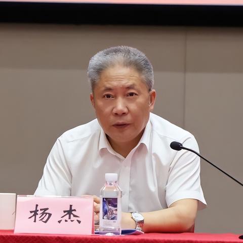 逾期贷款催收专员不够了，钱要不回来咋办？我们该怎么办？