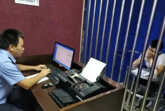 检察院拘留了怎么办?请律师有什么作用? 检察院拘留了怎么办?请律师有什么作用?