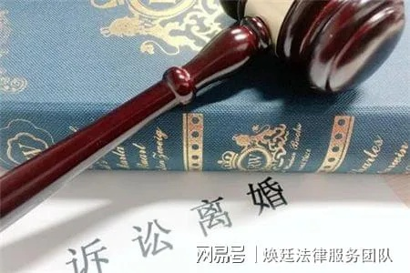 起诉离婚必须请律师吗？自己处理会有什么后果？