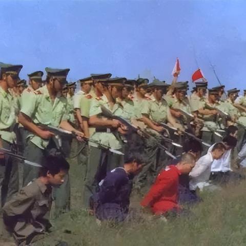 银行逾期贷款催收短信，突然收到怎么办？如何智慧应对？