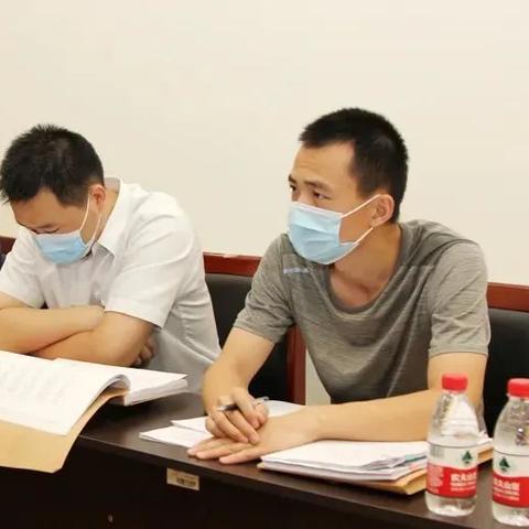 法院听证必须请律师吗？不请律师的风险有多大？