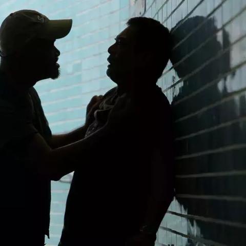 贷款逾期催收员头像，是合法工具还是骚扰陷阱？