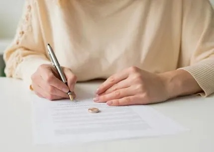 离婚协议写好后可以请律师代办吗？专业律师来支招