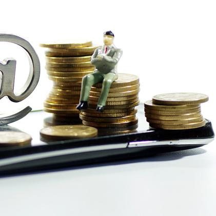 首先，催收电话轰炸，咱们怎么办？