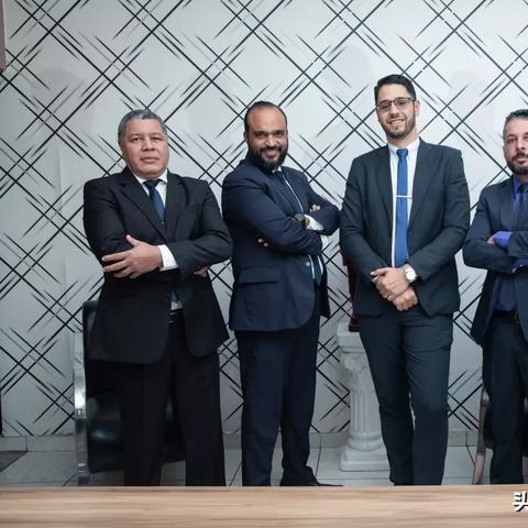 工伤赔偿款,律师费该咋算才不吃亏?万一给多了,能要回来吗? 工伤赔偿款,律师费该咋算才不吃亏?万一给多了,能要回来吗?