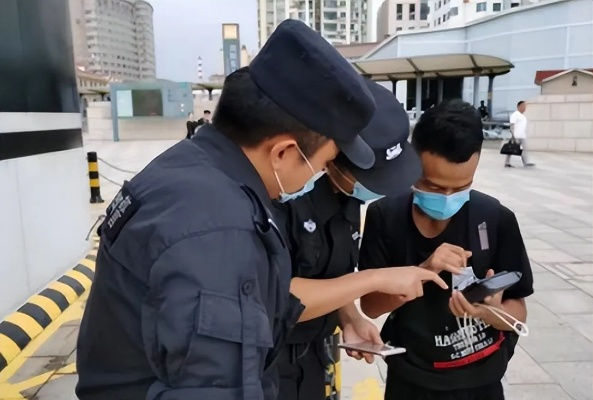 怎么举报警察？被执法不公时，普通人如何合法维权？