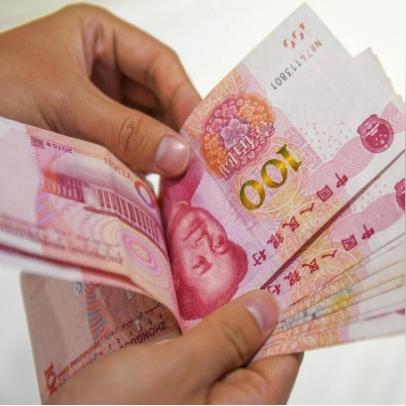 逾期贷款那些催收费，到底是个啥？能不能不给？